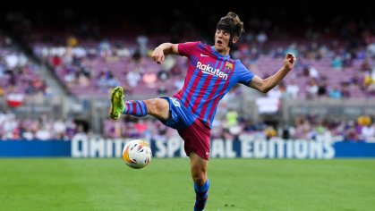 pablo gavi que posicion juega