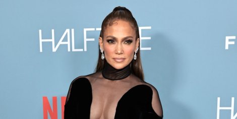 jennifer lopez halftime netflix