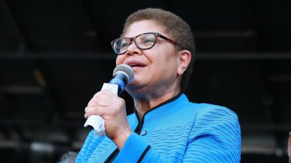 Top 10 Karens Who Should Be Banned From Going In Public