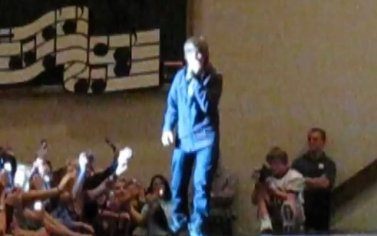 justin bieber one less lonely girl