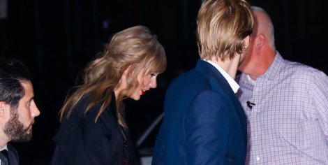 taylor swift joe alwyn engaged