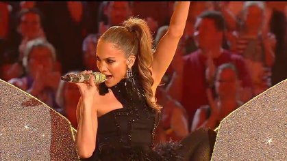 jennifer lopez floor