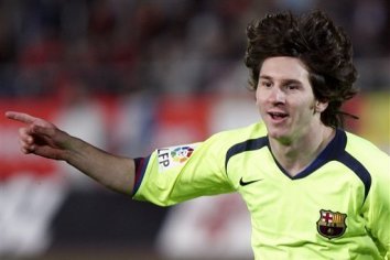 lionel messi hair