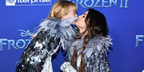 selena gomez daughter