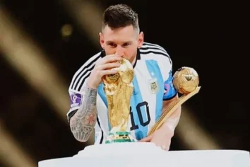 lionel messi con la copa