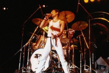 freddie mercury we will rock you