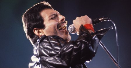 freddie mercury extra teeth