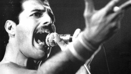 freddie mercury queen elizabeth