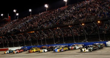 who won the nascar race