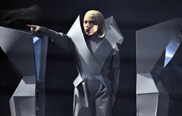 lady gaga 1000 doves lyrics